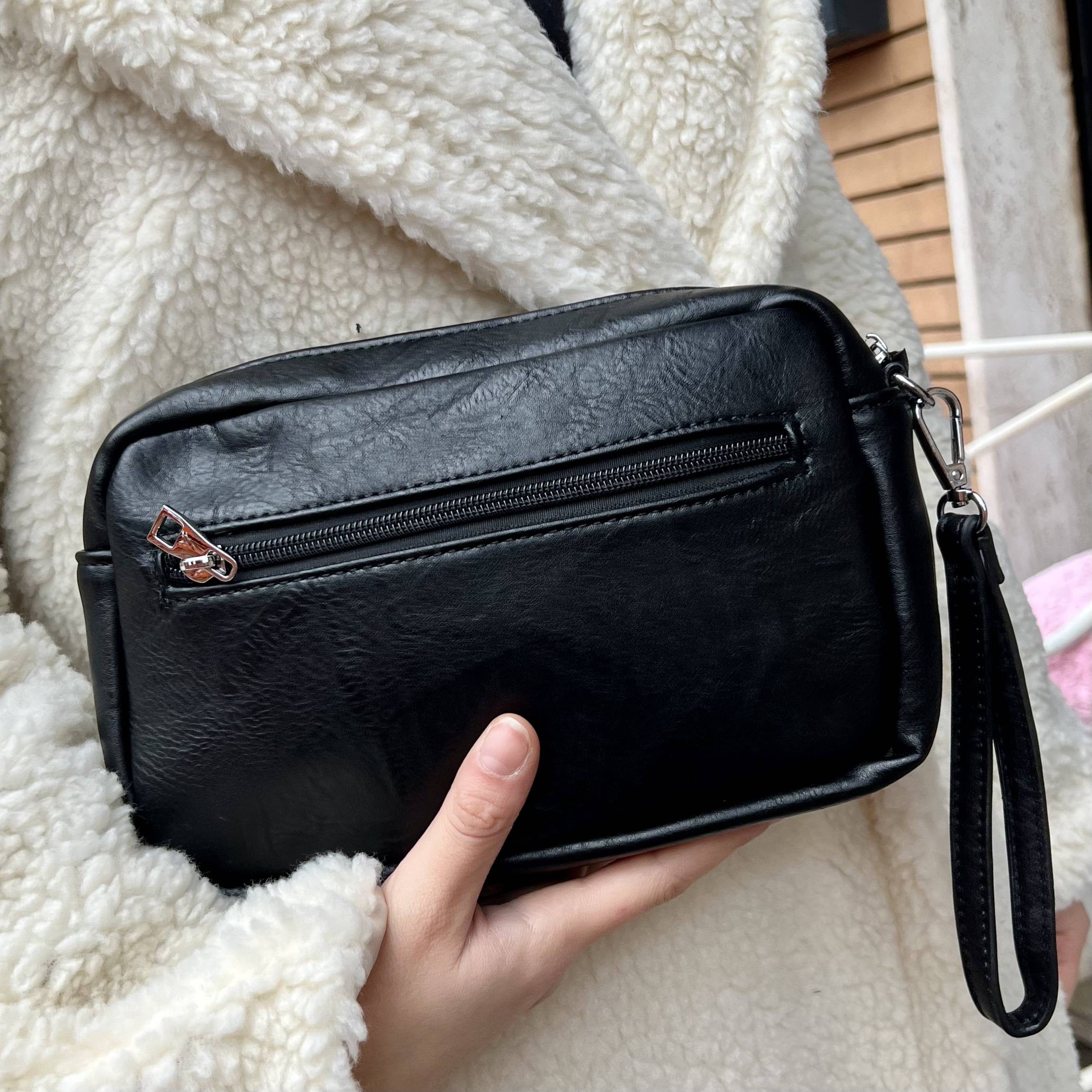 pochette-nera-545irz-1.jpg